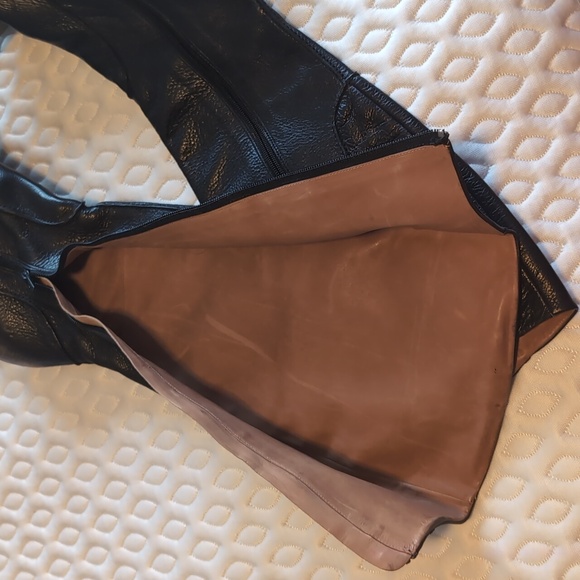 Knee high boots - Picture 6 of 8